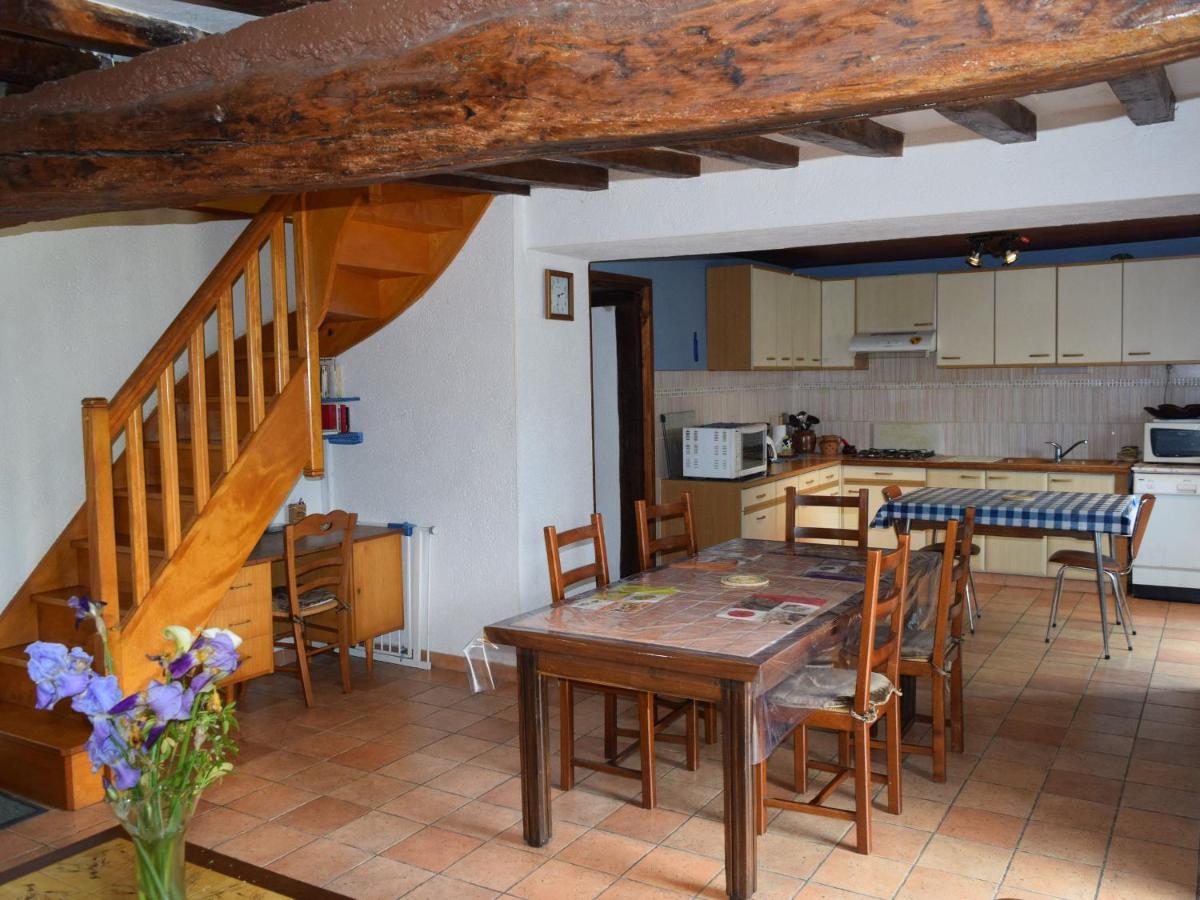 Gîte Crissé, 4 pièces, 6 personnes - FR-1-410-186 Esterno foto